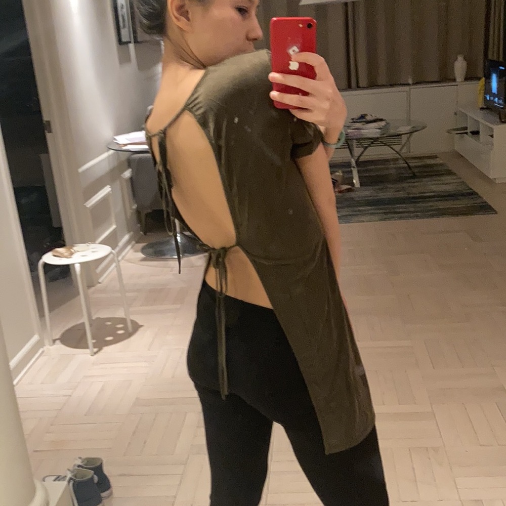 Backless Top - image 2